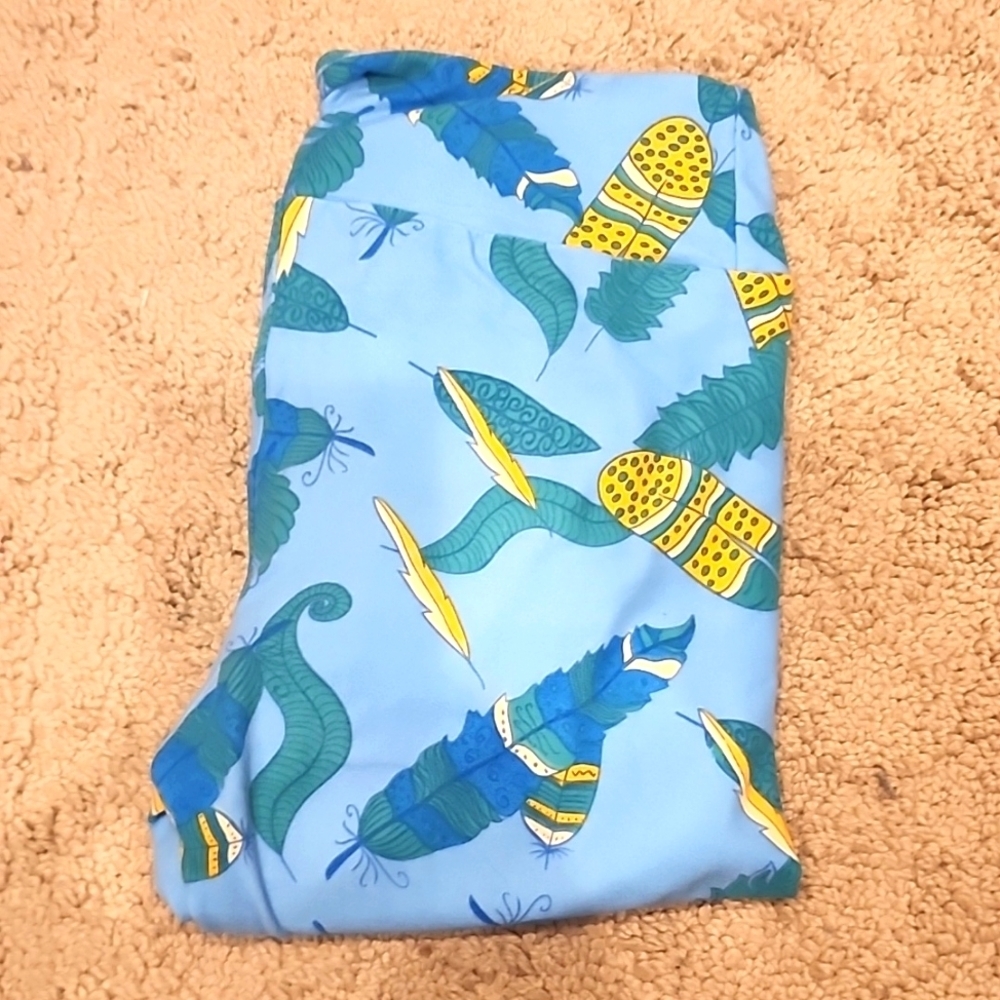 NEW LLR light blue feather detail OS leggings